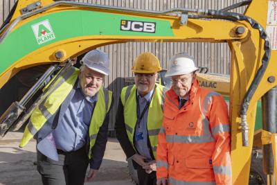 City of Wolverhampton Council Leader, Councillor Ian Brookfield, Malcolm Cowgill, principal and chief executive at City of Wolverhampton College, Mayor of the West Midlands, Andy Street open the Plant Training Centre