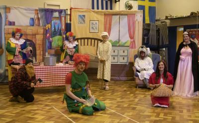 The Pandemic Panto Company performed Little Red Riding Hood for the children at Whitgreave Primary School