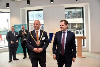 (L-R): City of Wolverhampton Council Mayor, Cllr Greg Brackenridge with Secretary of State for Housing, Communities and Local Government, Robert Jenrick, at the MHCLG i9 plaque unveiling