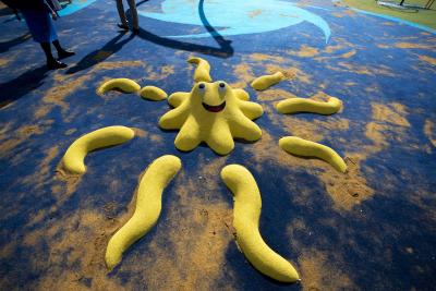 A wetpour octopus awaits at East Park
