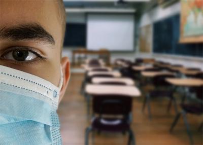 Staff and students asked to wear face coverings in school