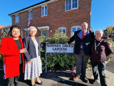 Norman Davies Gardens in Bilston is officially unveiled by L-R: Councillor Rashpal Kaur, Bilston East ward councillor; Mary Davies, Norman’s wife; Councillor Stephen Simkins, Deputy Leader and Bilston East ward councillor and Councillor Jill Wildman, Bilston East ward councillor